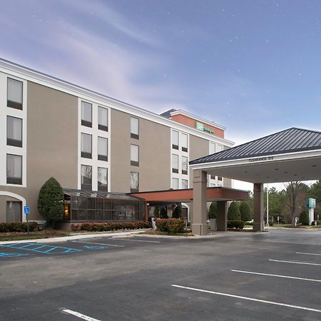 Holiday Inn Express - Chester By Ihg Exterior foto